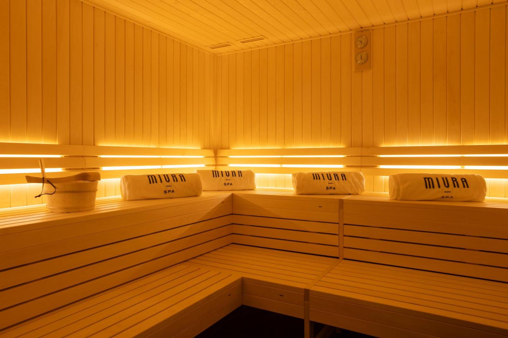 Miura Hotel Voglans Ngoại thất bức ảnh